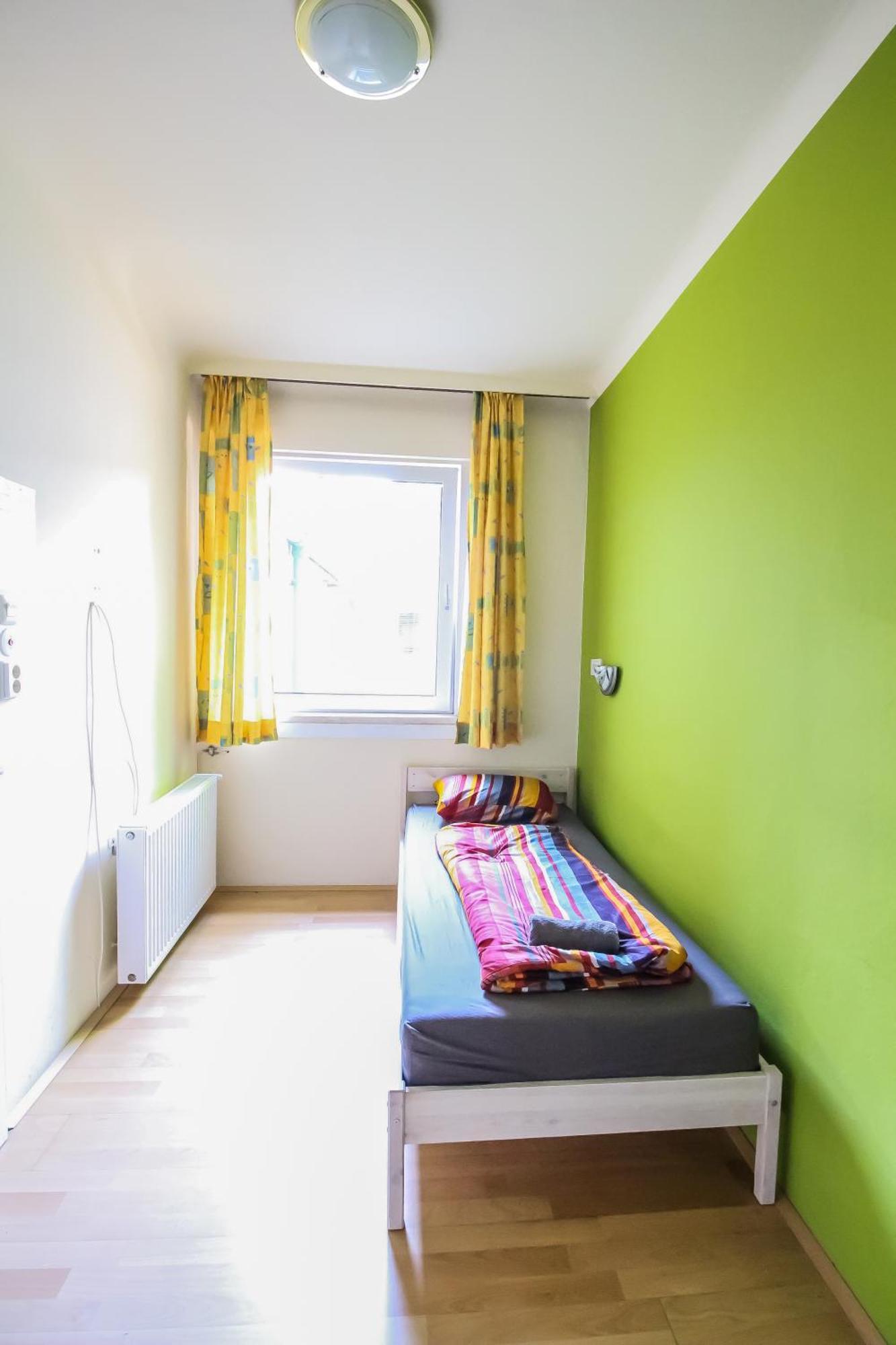 Cozy Rooms - U3 Hutteldorferstrasse Viena Exterior foto
